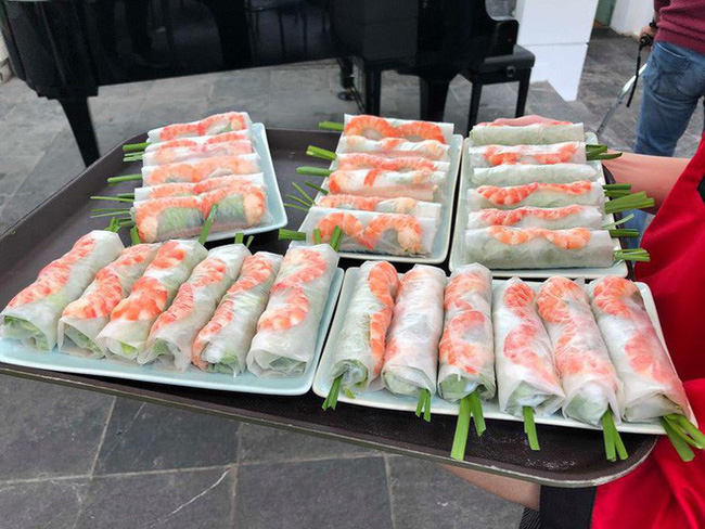 Tiết lộ thực đơn bữa trưa tại Hà Nội của đoàn nữ ca sỹ quyền lực nhất Triều Tiên