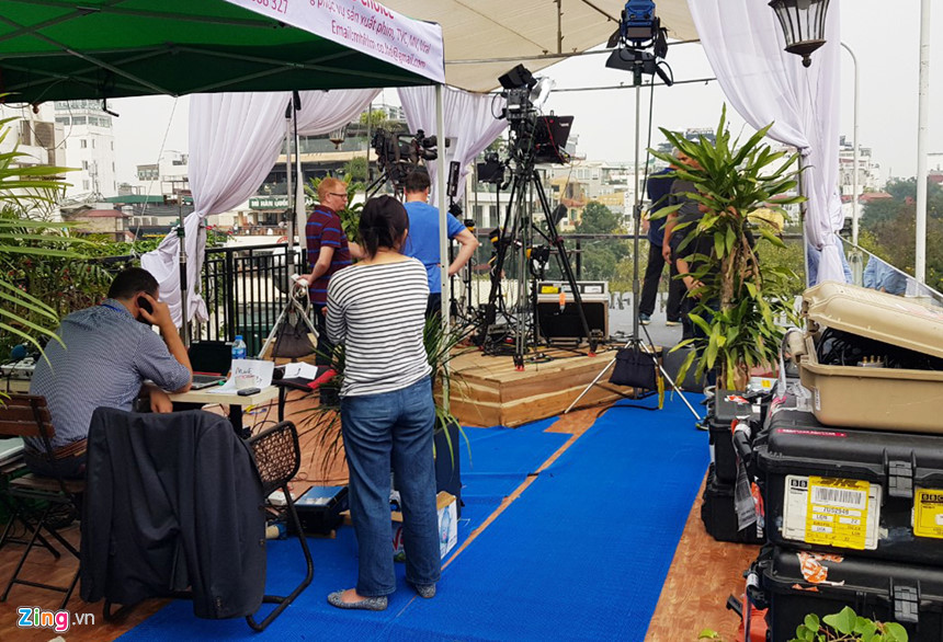 Cuộc chiến thuê trường quay trên cao phục vụ thượng đỉnh Mỹ - Triều