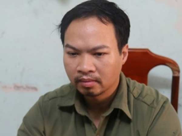 Dùng clip nóng tống tiền bạn gái 100 triệu đồng