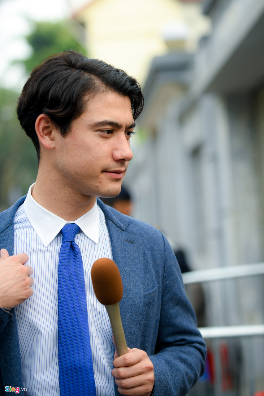 Dàn phóng viên trai xinh gái đẹp tại Hội nghị thượng đỉnh Mỹ - Triều