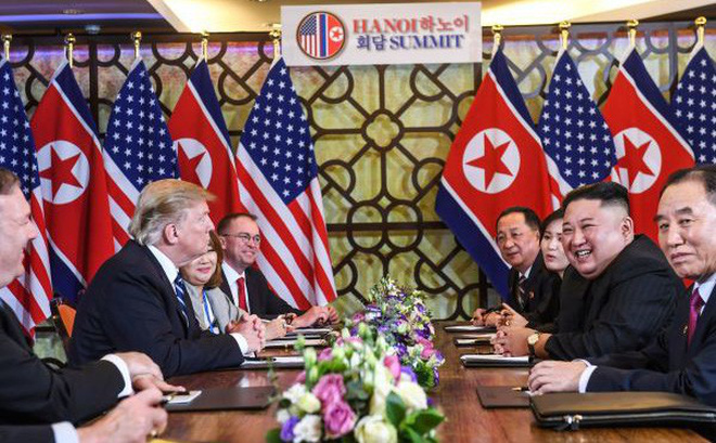 Toàn văn 2 ông Trump - Kim trả lời báo chí sau phiên làm việc buổi sáng Thượng đỉnh ngày 2