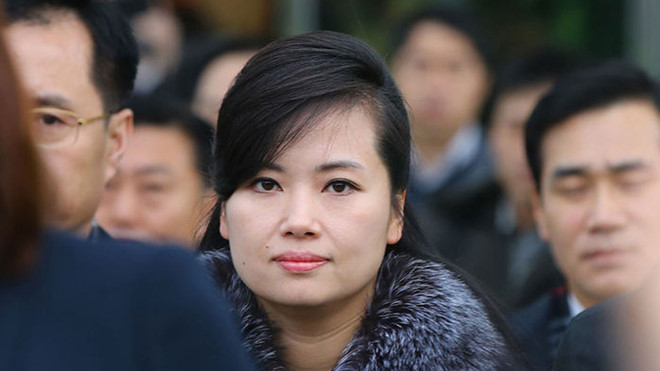 Nữ ca sĩ nổi tiếng Triều Tiên say đắm vịnh Hạ Long