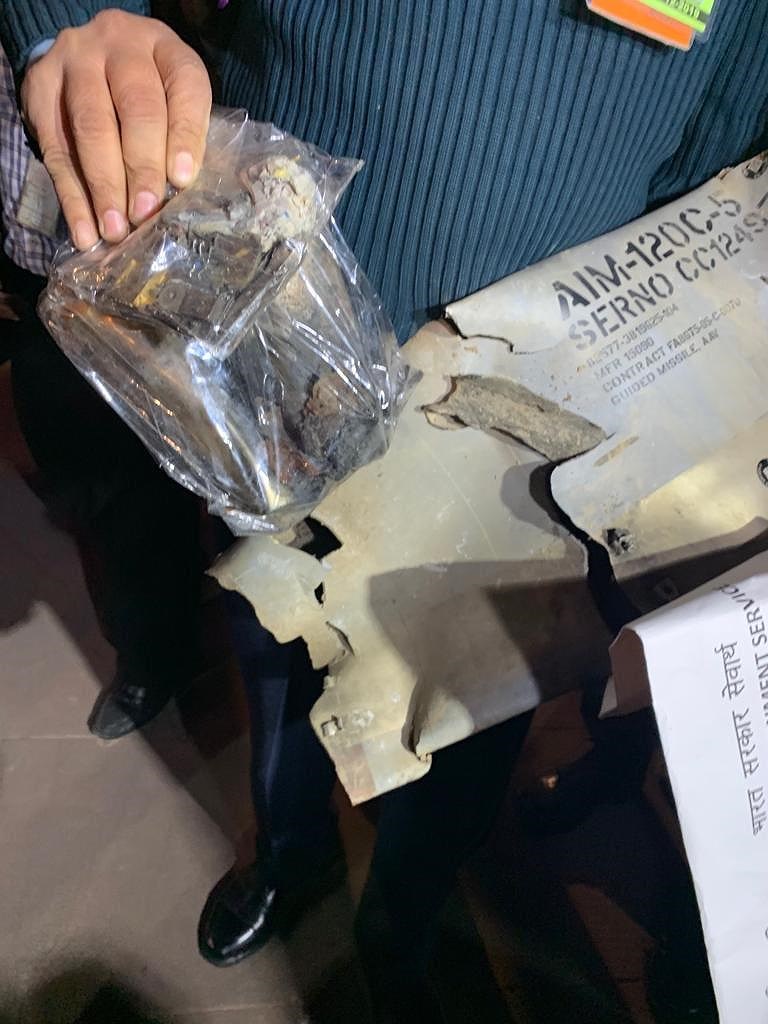 Quân đội Ấn Độ báo động cao dù Pakistan thả phi công