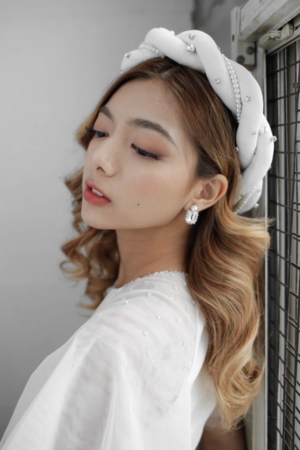 Nhan sắc tuổi 22 của con gái chưởng môn phái Vịnh Xuân