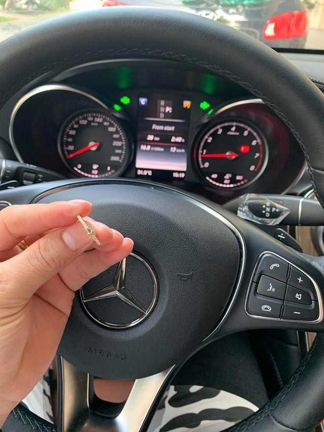 Vụ bạn gái chia tay vì mua nhẫn 80 triệu nói dối 500 nghìn: Chàng trai hạ giá, bán lại thành công!