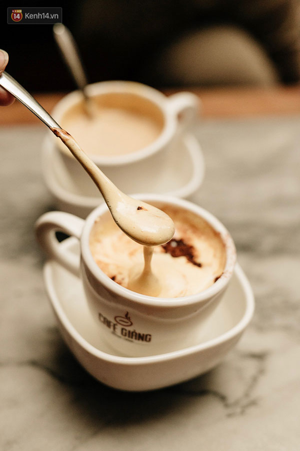 Ông chủ phục vụ 3.000 cốc cà phê trứng Giảng: Hà Nội không quyết định được thành - bại của thượng đỉnh, chỉ là đối đãi bạn bè quốc tế thật tốt Ông chủ phục vụ 3.000 cốc cà phê trứng Giảng: Hà Nội không quyết định được thành - bại của thượng đỉnh, chỉ là đối đãi bạn bè quốc tế thật tốt