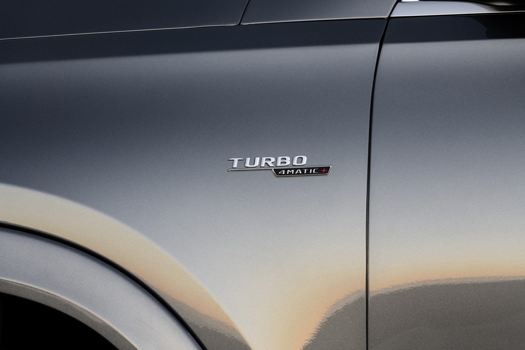 Mercedes-AMG GLE 53 4MATIC+ mới lộ diện, điểm nhấn ở động cơ