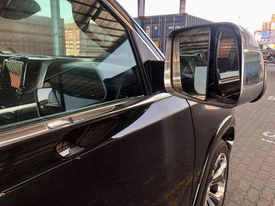 Ram 1500 Limited hàng hiếm giá 4,5 tỷ đồng cập cảng Việt Nam - xe độc cho khách Việt không thích Ford F-150 Raptor Ram 1500 Limited hàng hiếm giá 4,5 tỷ đồng cập cảng Việt Nam - xe độc cho khách Việt không thích Ford F-150 Raptor