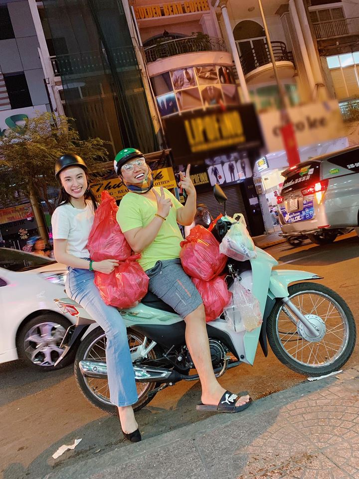 Chẳng còn hở bạo hay phát ngôn sốc, Angela Phương Trinh của những ngày đầu 2019 là cô gái đầy tâm tư về cuộc đời và nghệ thuật