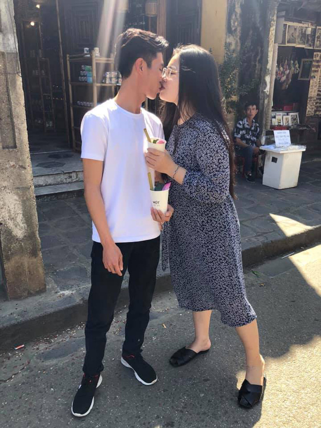 Thanh niên Hà Nội kể chuyện tìm thấy chân ái ở Đà Nẵng nhờ 1 bình luận dạo làm FA sục sôi: Bao giờ tới lượt mình?