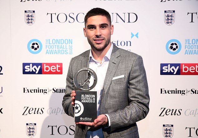 Vượt mặt Kane và Aubameyang, Son Heung-min giành giải cầu thủ hay nhất năm của London