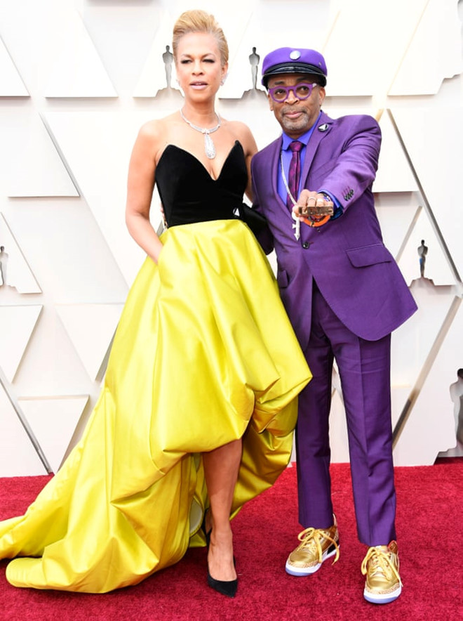 Sự thật thú vị về các bộ trang phục thảm đỏ độc đáo nhất tháng 2