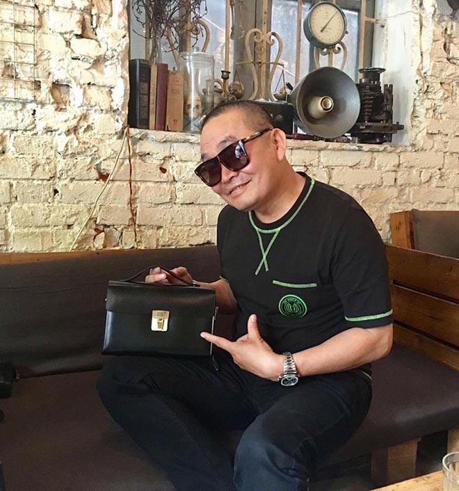 Nhà toàn nội thất cổ kính, nhưng Xuân Hinh là tay chơi hàng hiệu khét tiếng Nhà toàn nội thất cổ kính, nhưng Xuân Hinh là tay chơi hàng hiệu khét tiếng