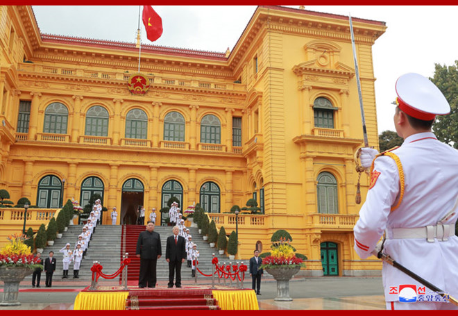 Ông Kim Jong Un rời Đồng Đăng bằng tàu, kết thúc chuyến đi Việt Nam