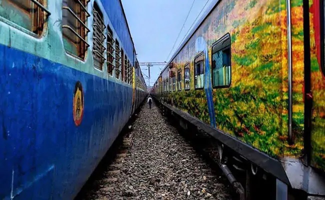 NÓNG: Ấn Độ và Pakistan đấu hỏa lực dữ dội - Tư lệnh KQ và HQ Ấn được lệnh báo động Z+