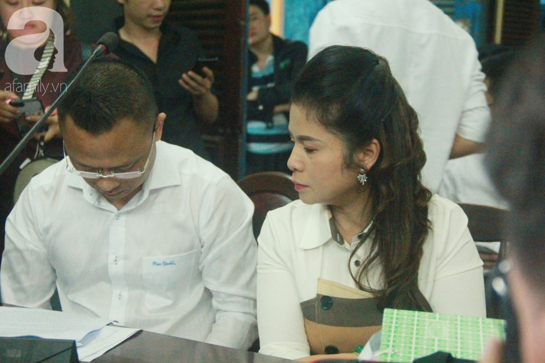 Bà Lê Hoàng Diệp Thảo ngậm ngùi: Vì thương chồng mới đưa ông Vũ vào nhà thương điên