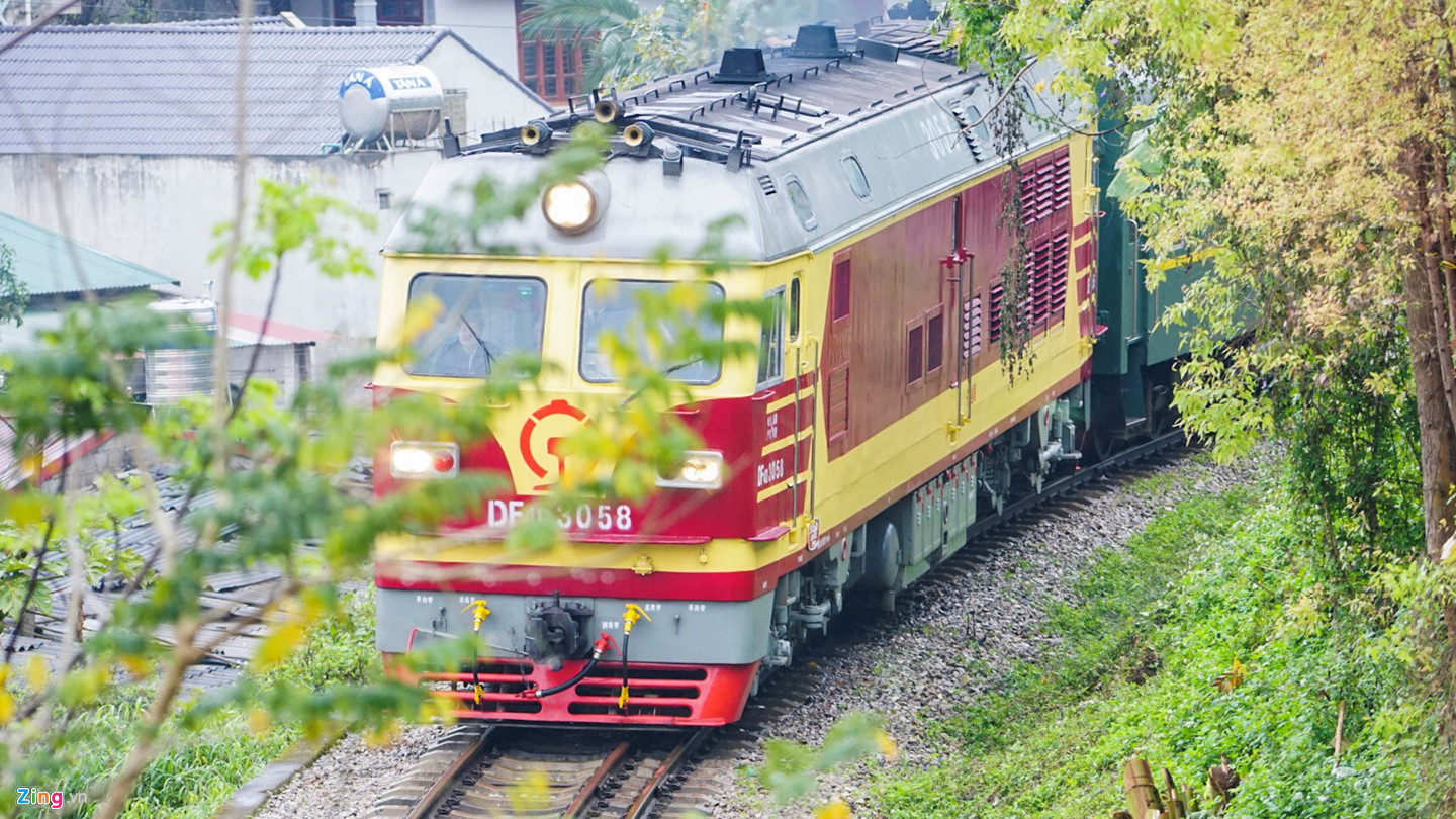 Bật mí đầu máy Trung Quốc hộ tống ông Kim Jong Un sang Việt Nam Bật mí đầu máy Trung Quốc hộ tống ông Kim Jong Un sang Việt Nam