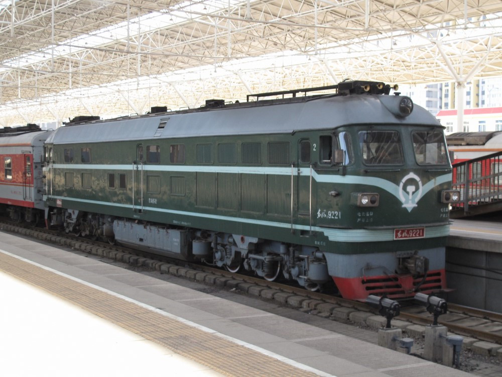 Bật mí đầu máy Trung Quốc hộ tống ông Kim Jong Un sang Việt Nam Bật mí đầu máy Trung Quốc hộ tống ông Kim Jong Un sang Việt Nam