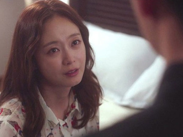 Chấp nhận cho chồng ngoại tình vì tiền, 3 năm sau anh sỉ vả tôi một câu thế này rồi bỏ đi sống với bồ già