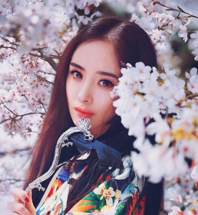 Dương Mịch, Địch Lệ Nhiệt Ba và những nghệ sĩ bị ghét nhất Cbiz