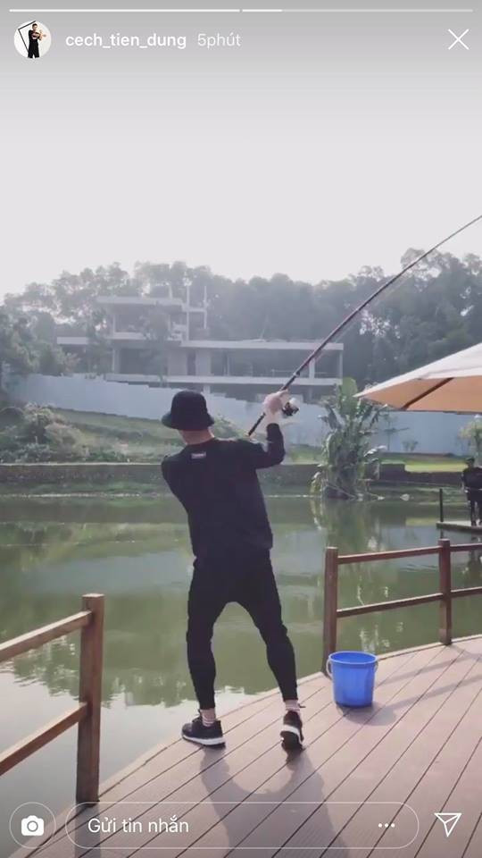 Lê Thị Thanh bất ngờ tiết lộ mình là bạn gái thủ môn Bùi Tiến Dũng?