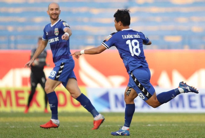 Sỹ Giáp lập cú đúp, B.Bình Dương thắng thuyết phục SHB Đà Nẵng trong trận cầu của những siêu phẩm sút xa