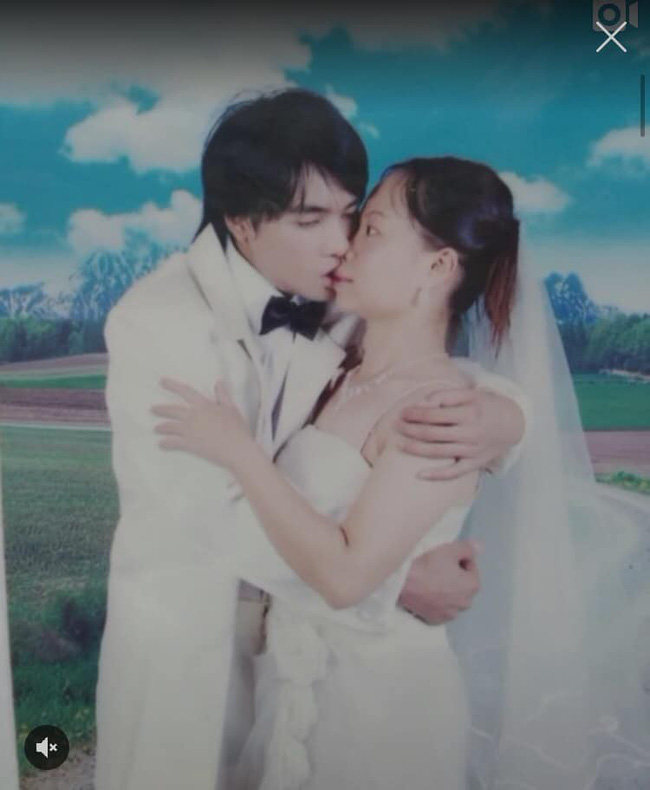 Phì cười trước tấm ảnh cưới thảm họa của thời đại, dân tình đồn: Chắc thợ ảnh là người yêu cũ