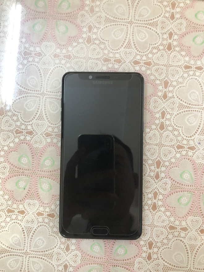 Tên cướp giật điện thoại bị 2 tổ CSHS bắt nóng