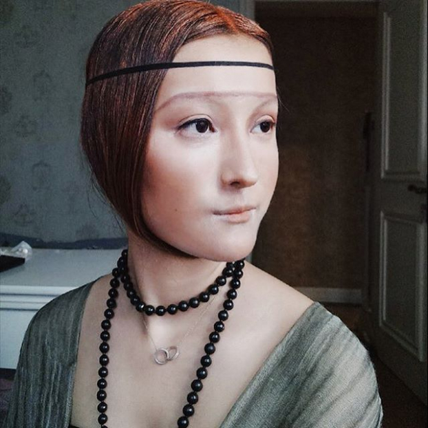 Nghệ sĩ trang điểm Trung Quốc có thể biến hóa thành bất cứ ai, giống đến xuất thần