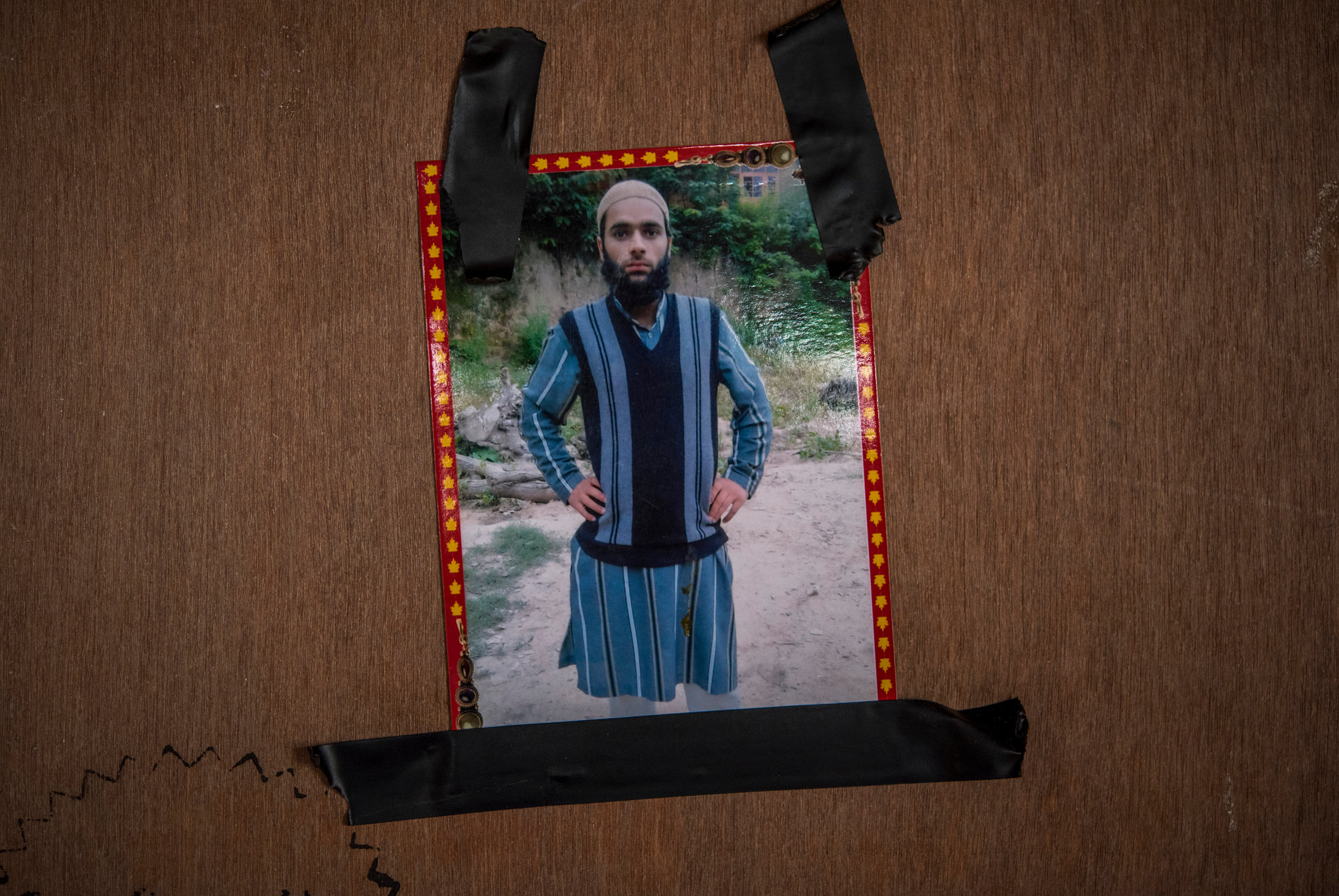 Kẻ đánh bom tự sát trẻ tuổi kéo Ấn Độ-Pakistan vào xung đột khốc liệt