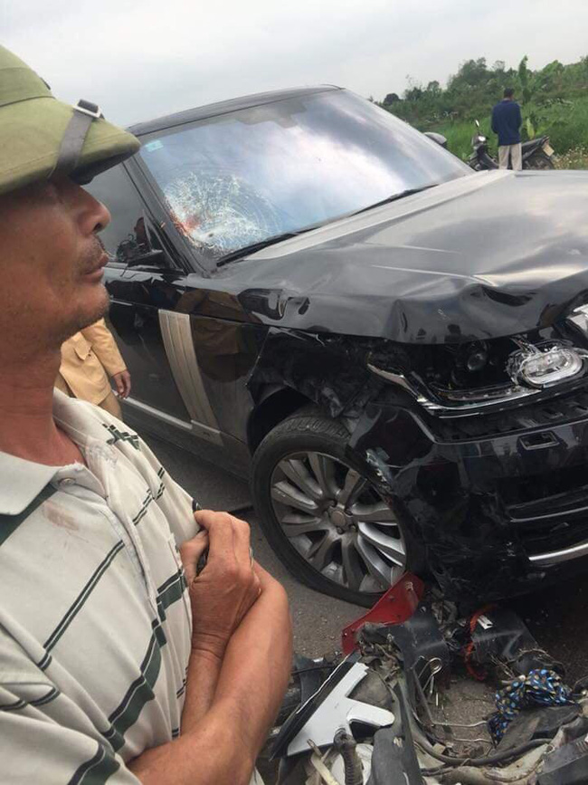 Hưng Yên: Chồng tử vong, vợ nguy kịch sau khi va chạm với xe Range Rover