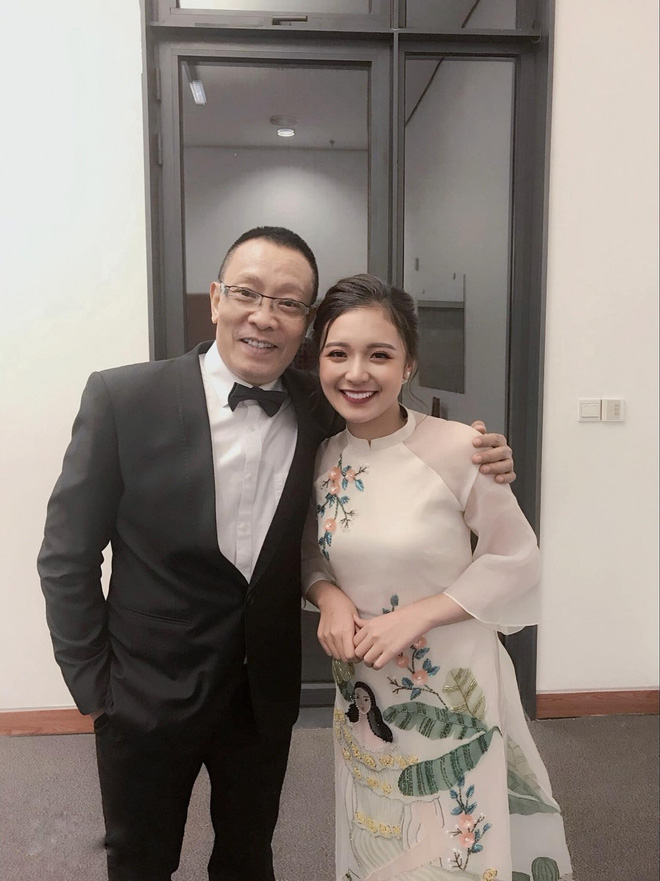 MC trẻ nhất tiết lộ thu nhập ở VTV