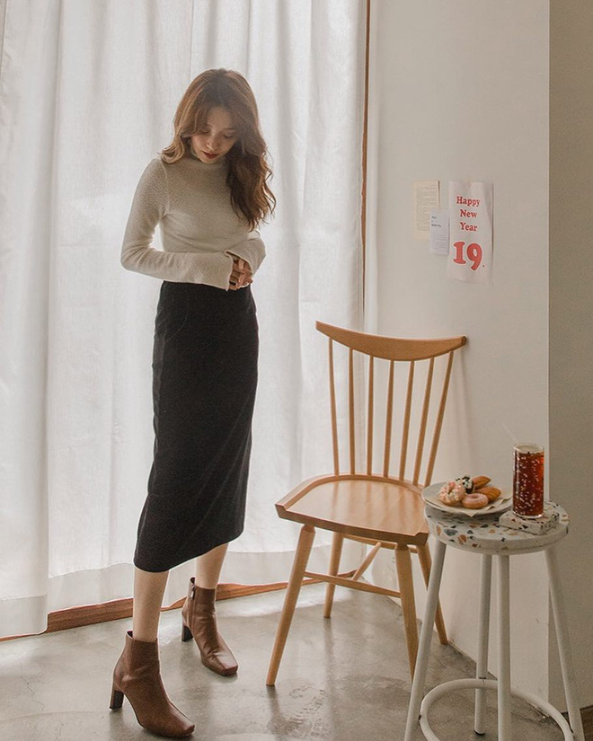 Chọn tới chọn lui, hóa ra áo thun dài tay với 3 cách diện sau là lựa chọn hoàn hảo nhất trong thời tiết giao mùa