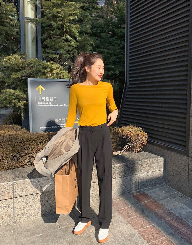 Chọn tới chọn lui, hóa ra áo thun dài tay với 3 cách diện sau là lựa chọn hoàn hảo nhất trong thời tiết giao mùa