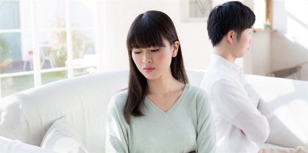 Ghen tỵ với bạn thân, tôi đẩy cuộc hôn nhân của mình vào vực thẳm cho đến ngày phát hiện ra sự thật Ghen tỵ với bạn thân, tôi đẩy cuộc hôn nhân của mình vào vực thẳm cho đến ngày phát hiện ra sự thật