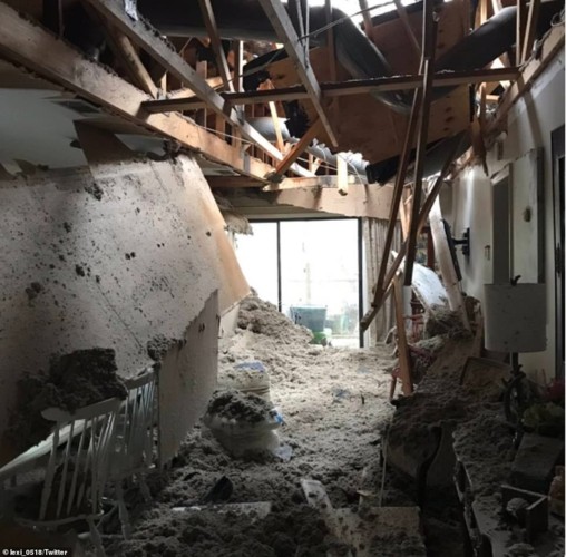 Cảnh tượng như ngày tận thế trong cơn lốc xoáy kinh hoàng ở Mỹ