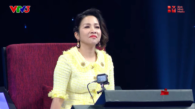 Tiếp tục căng thẳng trên ghế nóng, Phương Uyên thẳng thừng mỉa mai phát ngôn của Mỹ Linh