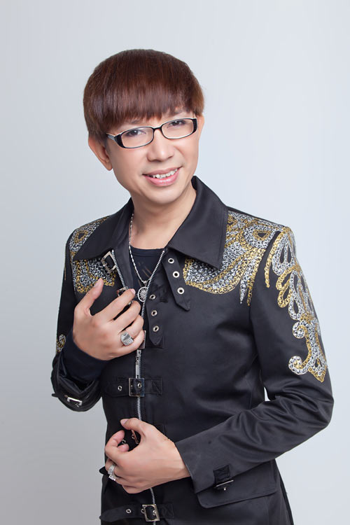 Long Nhật chính thức lên tiếng trước ồn ào phẫu thuật chuyển giới