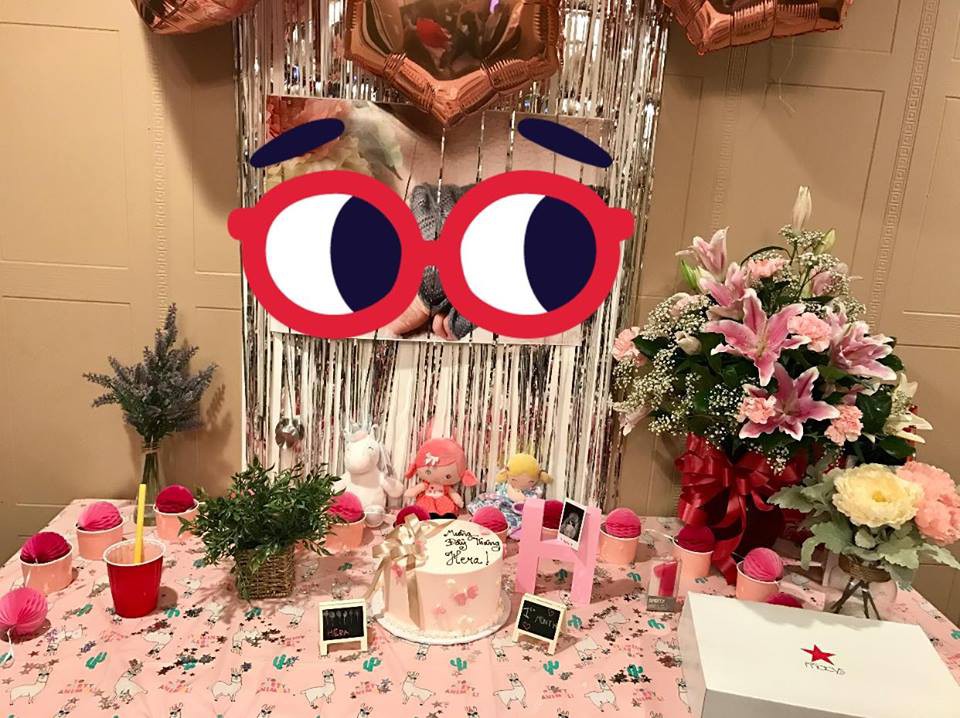 Thân Thúy Hà tổ chức tiệc thôi nôi ngập tràn sắc hồng cho con gái tại Mỹ, lần đầu hé lộ tên công chúa nhỏ