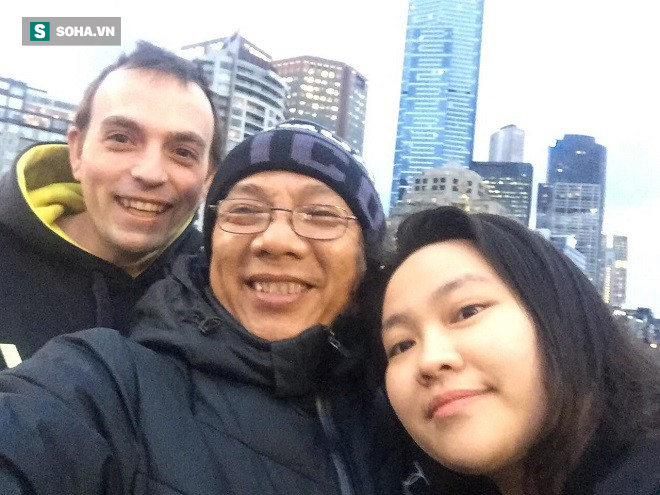 Trung Dân chảy nước mắt khi biết con gái đi dọn phòng, chà toilet, rửa chén kiếm tiền bên Úc