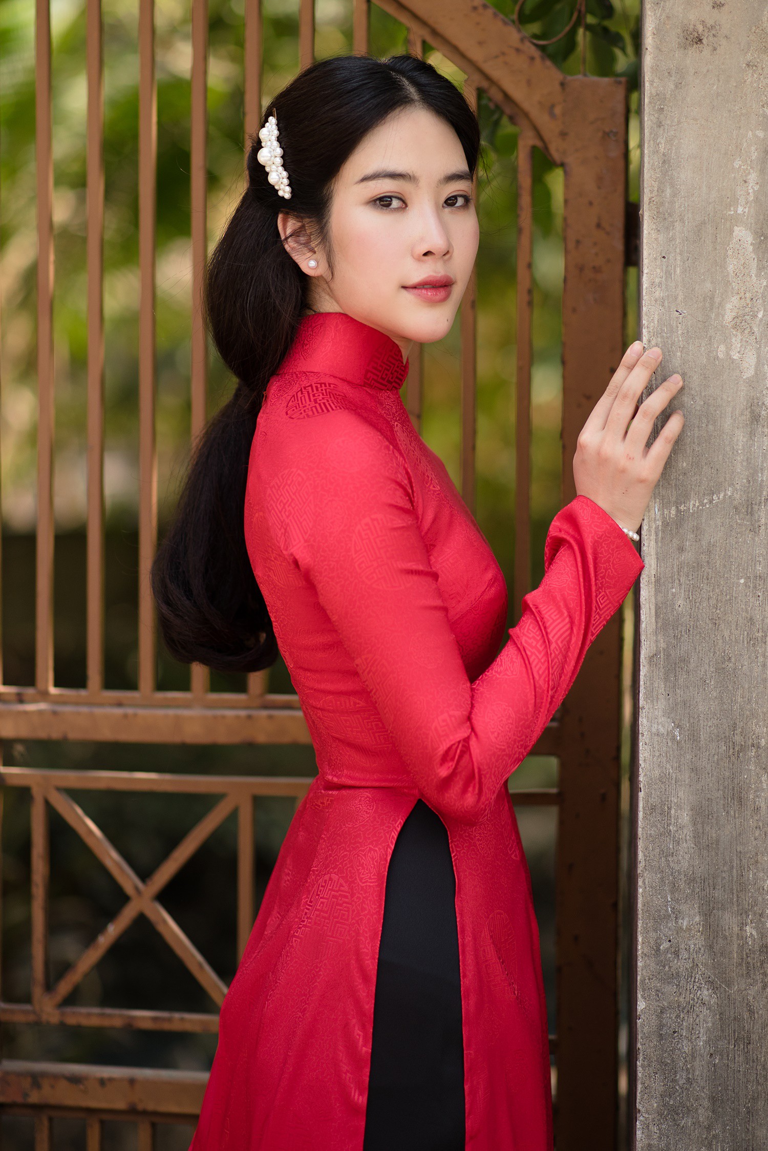 Nam Em bất ngờ lộ hình ảnh ôm bụng bầu vượt mặt, nghi vấn tạo ồn ào để dọn đường ra mắt MV mới