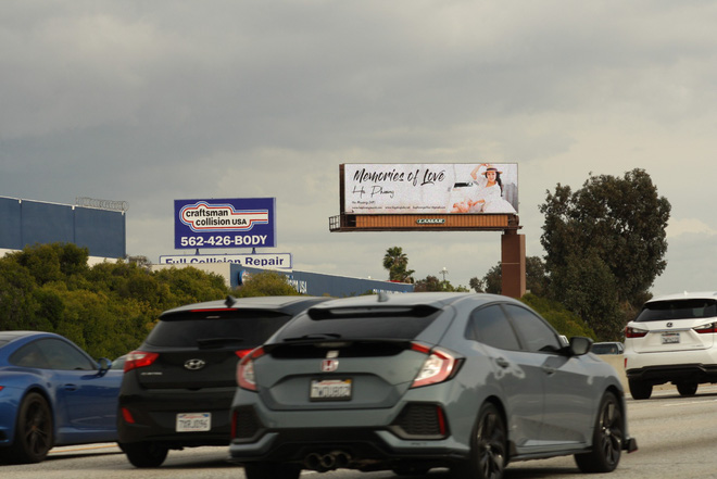 Hà Phương chơi sang, đặt quảng cáo trên đường phố Los Angeles, phát MV ở 100 đài truyền hình nổi tiếng