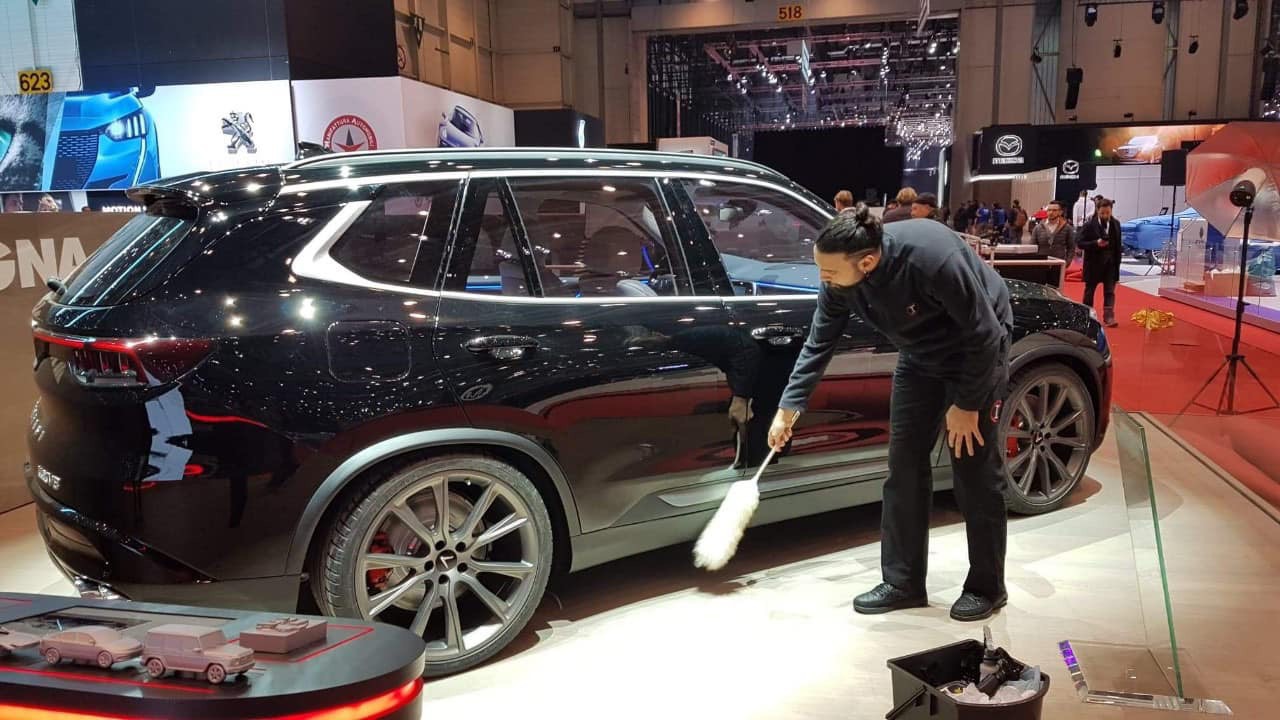 Lộ ảnh SUV VinFast tại Geneva Motor Show 2019 với tên V8 và thiết kế mới