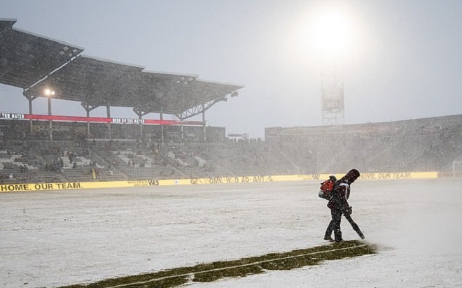 Trận đấu ở Mỹ đi vào lịch sử khi diễn ra ở nhiệt độ -7 độ C