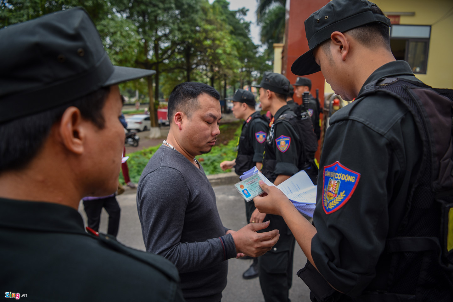 Trăm cảnh sát cơ động bảo vệ phiên xử đường dây đánh bạc nghìn tỷ