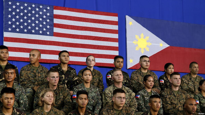 Philippines muốn sửa hiệp ước với Mỹ vì lo ngại chiến tranh với TQ
