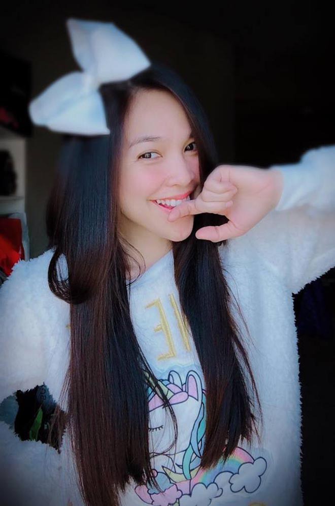 Cuộc sống của Hiền Thục ở tuổi 38: Nghiện đeo nơ, vóc dáng mảnh mai khó tin