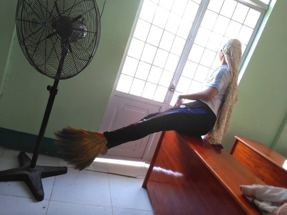 Loạt ảnh thể hiện đầy đủ bản chất của đám học trò: Nghịch ngợm, lầy lội nhưng cũng sáng tạo chẳng kém ai