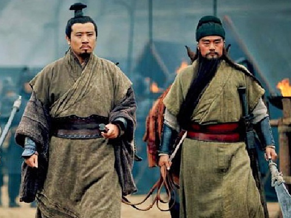 La Quán Trung đã dìm hàng Lưu Bị đến mức nào trong Tam quốc diễn nghĩa