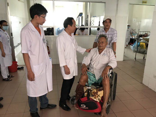 Huy động nhiều bác sĩ giỏi cứu sống bệnh nhân hoại tử đại tràng